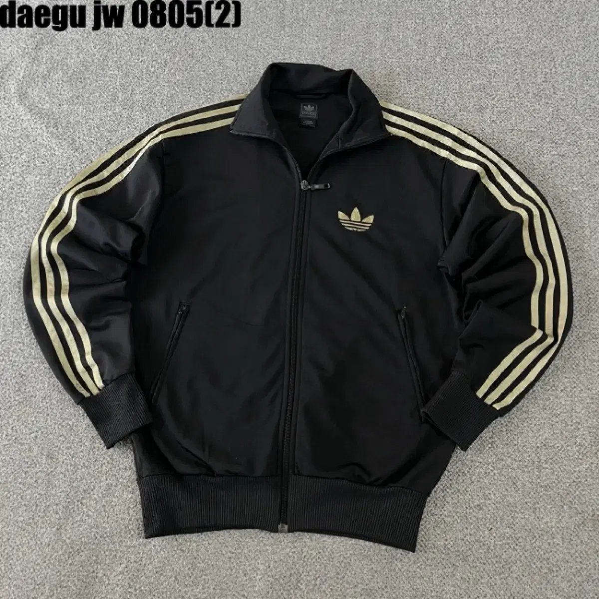 adidas ファイヤーバード 黒 ゴールド BEAMS（ビームス）adidas / ファイヤーバード メタリック